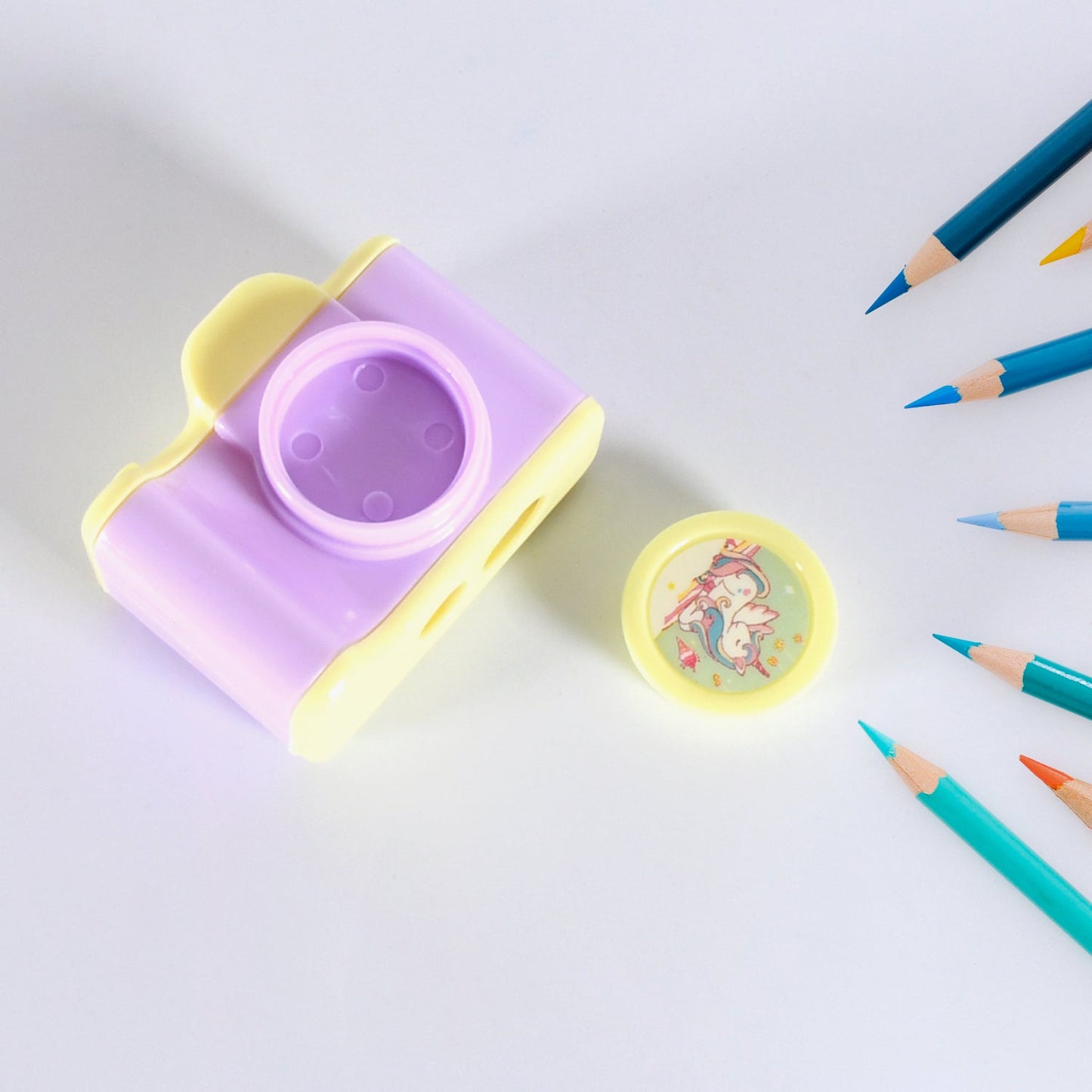 Camera Shape Pencil Sharpener ? Stylish & Lightweight Manual Sharpener for Kids & Office Use (1 Pc)