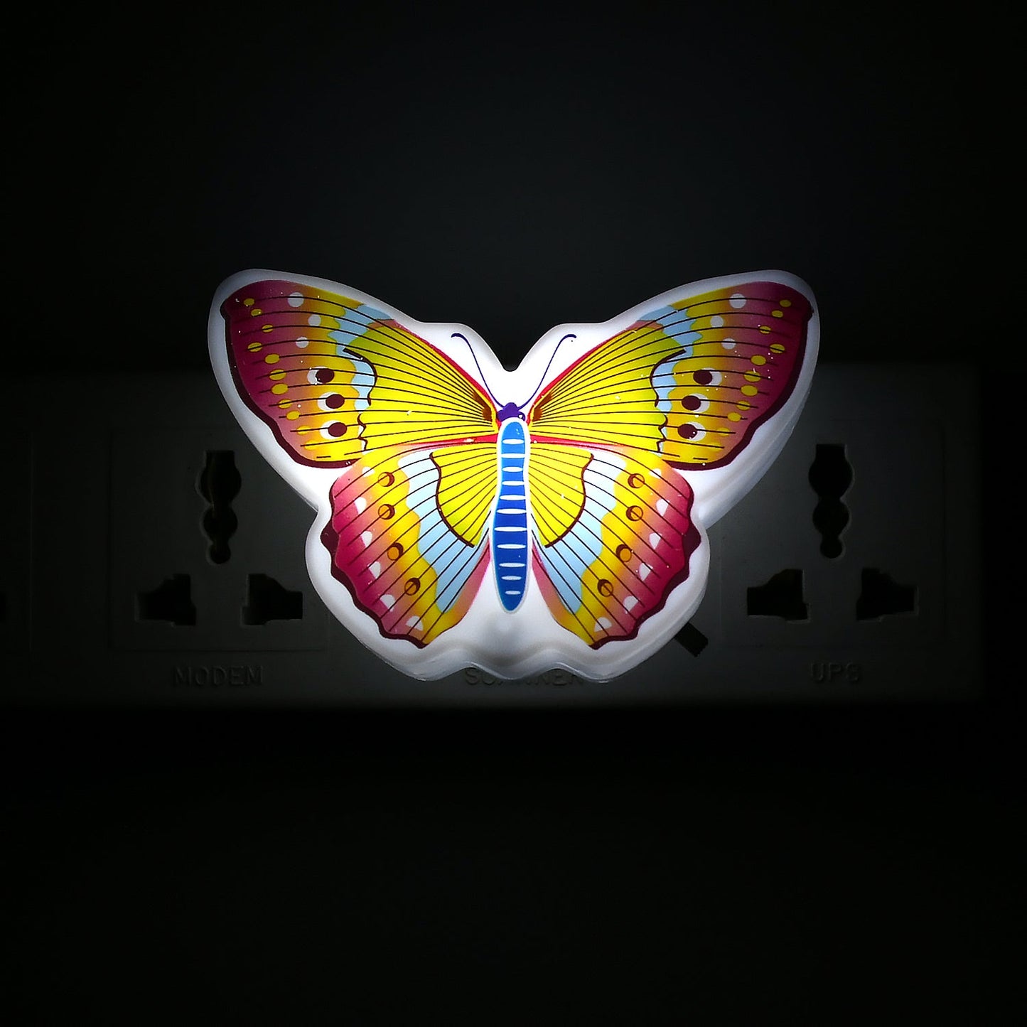 3D Illusion LED Night Light ? Energy-Saving Decorative Lamp for Lobby & Drawing Room (1 Pc)