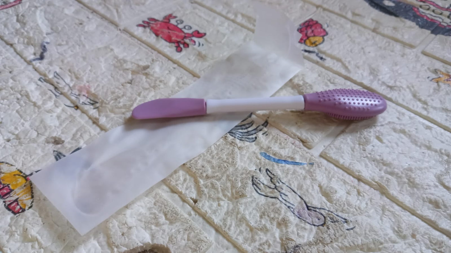 Double-Headed Silicone Mask Brush ? Facial Cleansing & Mask Application Tool (1 Pc)