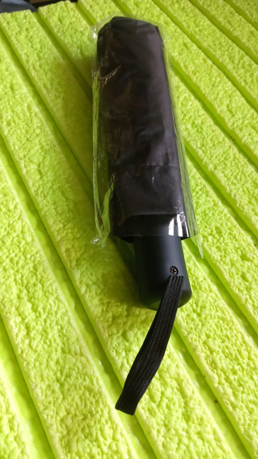 2 Fold Manual Umbrella ? Wind, Sun & Rainproof with Steel Shaft & Wrist Strap