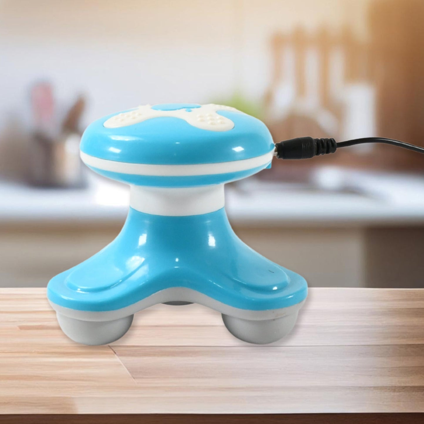 Triangle USB Mini Massager ? Multifunction, Automatic Switch, Fatigue Relief (1 Pc/ Battery Not Included)
