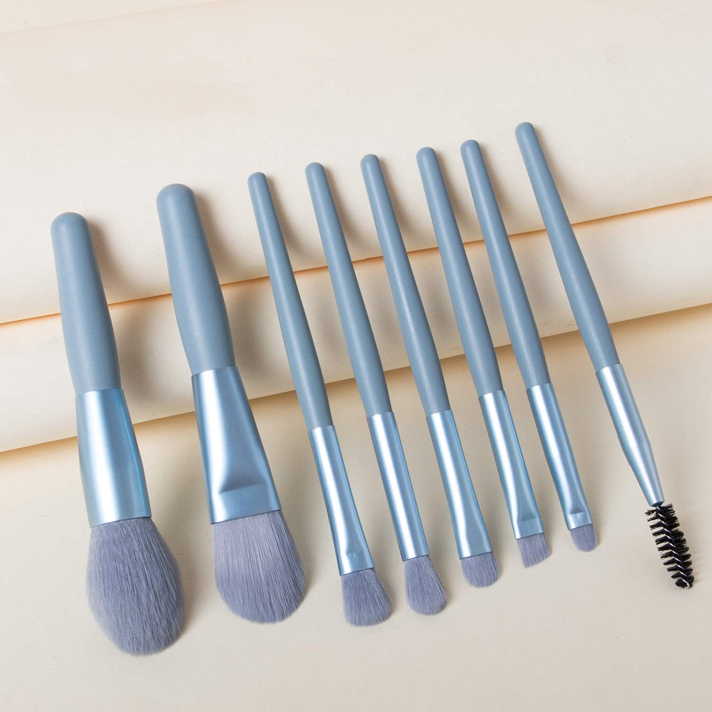 8-Piece Mini Makeup Brush Kit ? Portable Premium Synthetic Set with Case (Mix Colors)