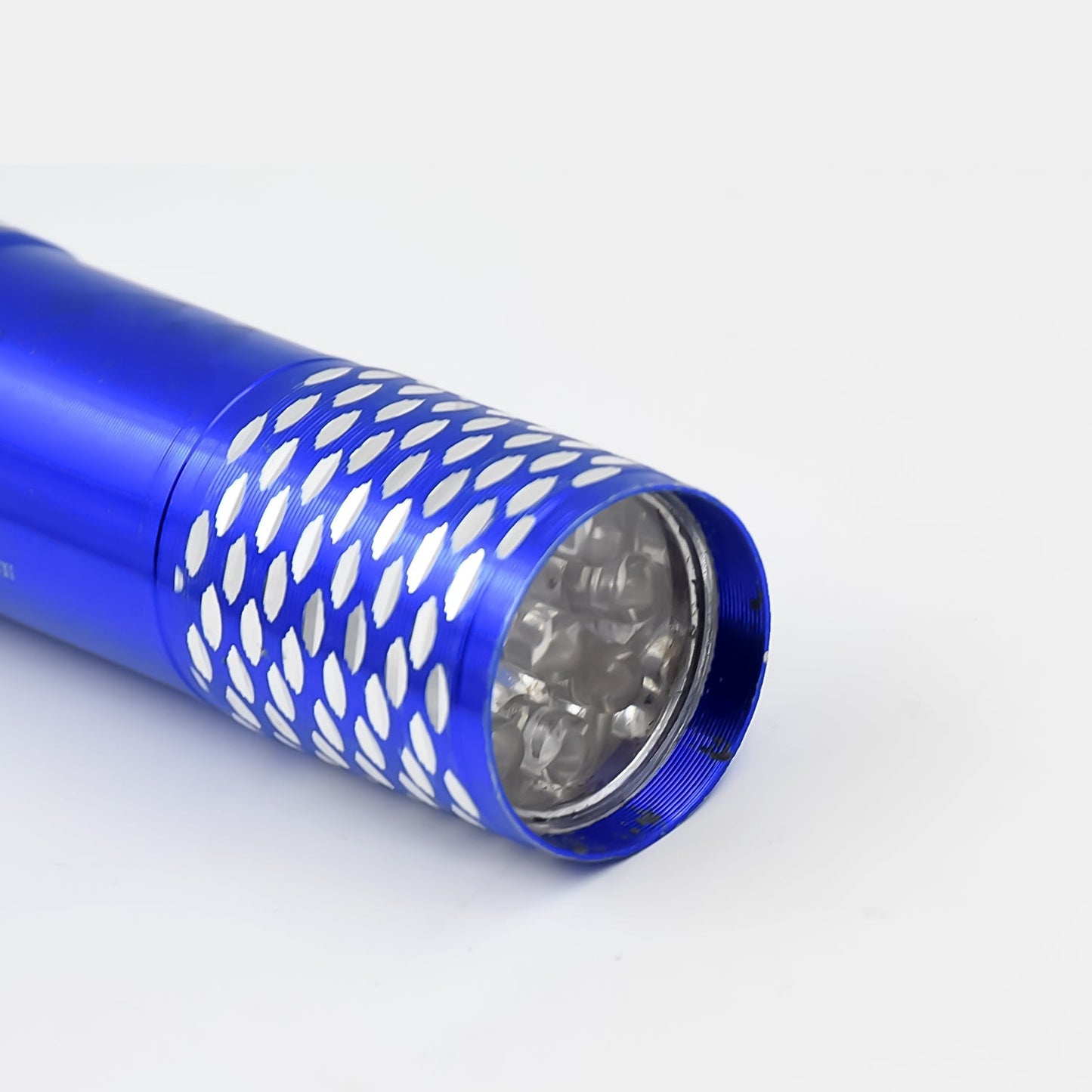 Portable Mini Torch ? 9 LED Pocket Flashlight, 3 Battery Operated (Battery Not Included, Mix Color)