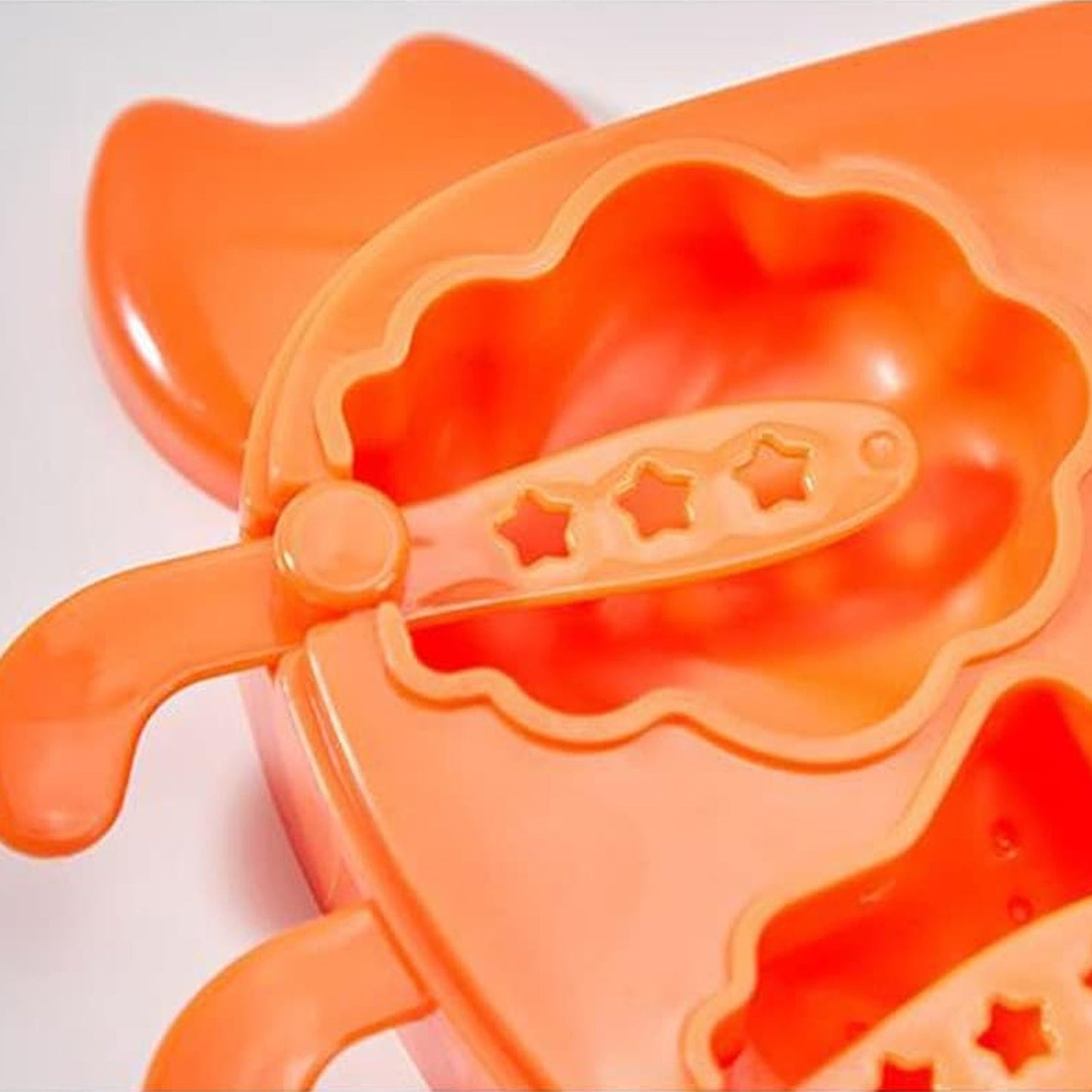 Crab Ice Mold ? Silicone Ice Cream & sicle Mold for Kids (1 Pc)