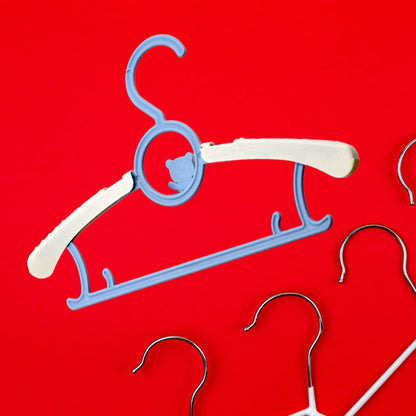 Large Adjustable Plastic Dress Hangers ? Space-Saving & Lightweight (5 Pc)