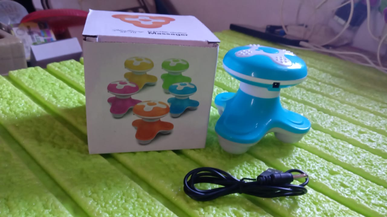 Triangle USB Mini Massager ? Multifunction, Automatic Switch, Fatigue Relief (1 Pc/ Battery Not Included)