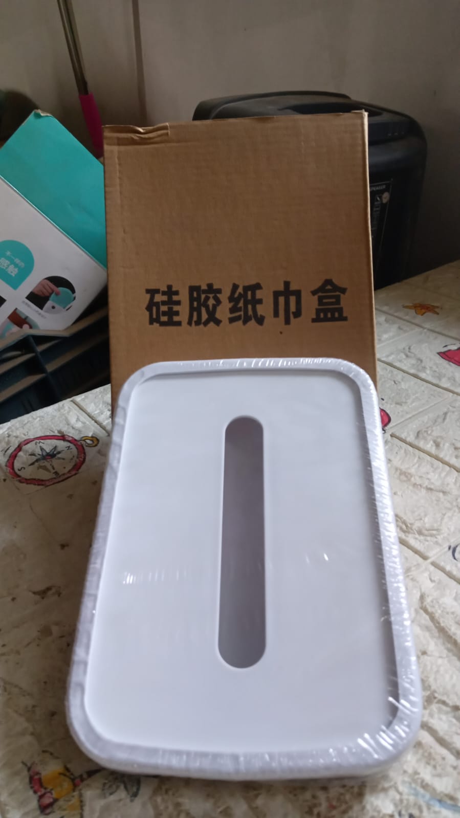 Simple Silicone Tissue Holder ? Cube/Cylinder Tissue Box for Bathroom, Office, Car & Bedroom