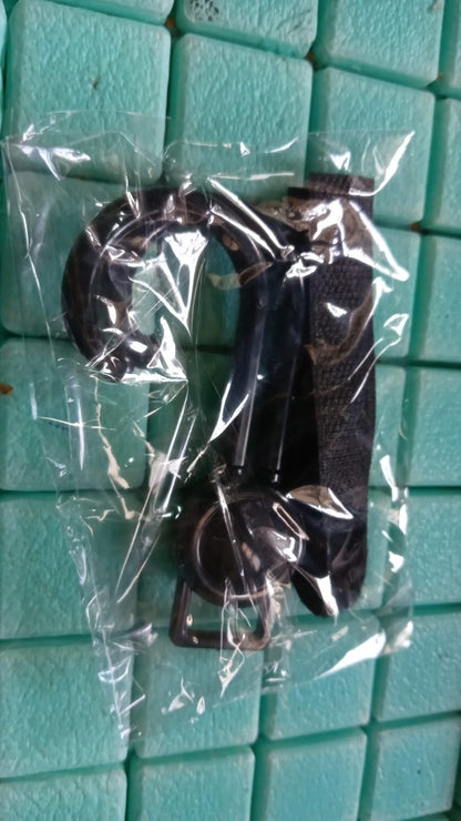 360° Rotating Multi-Purpose Baby Carriage Hook ? For Strollers, Cars & More (1 Pc)